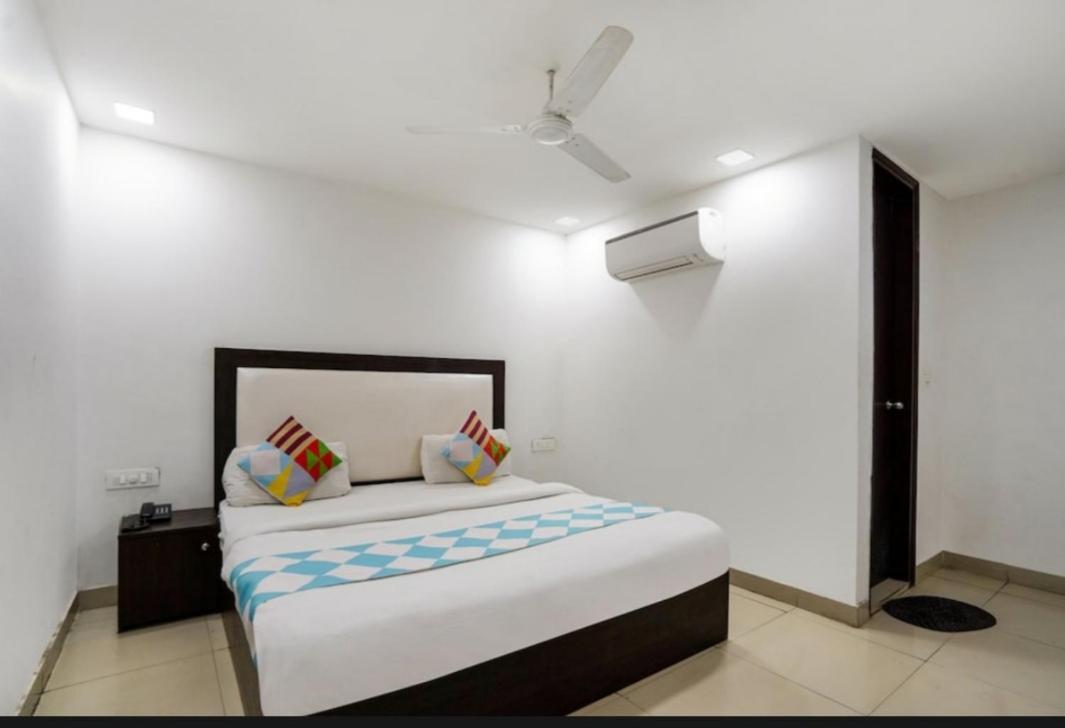 Anand Mukesh Residency Hotel New Delhi Exterior photo